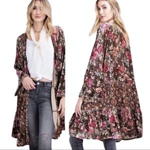 Easel Los Angeles Romantic Tiered Floral Velvet Duster M Open Front